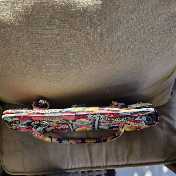 Vera Bradley Happy Snails Quilted Fabric purse Magnetic - Picture 9 of 10